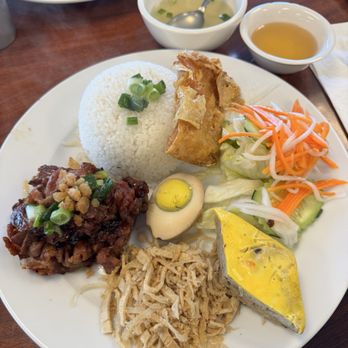 Com Tam Long Xuyen - Com Tam Thit Nuong, Bi, Cha, Tau Hu Ky - Vietnamese Near Me - Milpitas, California Com Tam Long Xuyen - Com Tam Thit Nuong, Bi, Cha, Tau Hu Ky - Vietnamese Near Me - Milpitas, California