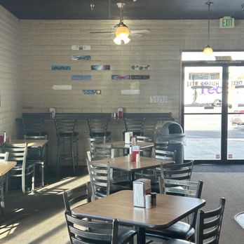 Hugo's Deli - Inside the place - Delis Near Me - Boise, Idaho