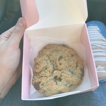 Crumbl - Lutz - Bakeries Near Me - Lutz, Florida Crumbl - Lutz - Bakeries Near Me - Lutz, Florida