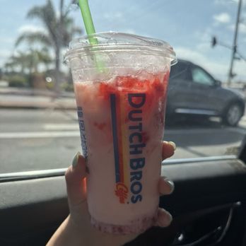 Dutch Bros Coffee - strawberry colada lemonade - Juice Bars & Smoothies Near Me - Chula Vista, California