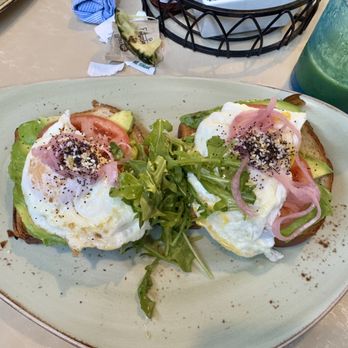 Holoholo Grill - avocado toast + the green flash - Hawaiian Near Me - Koloa, Hawaii
