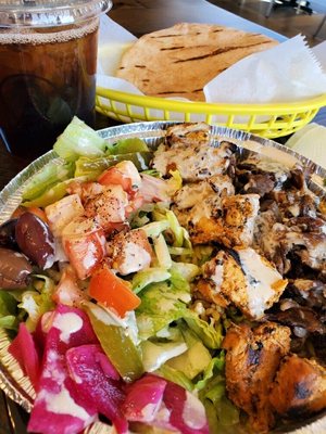 Mamoun's Falafel by null