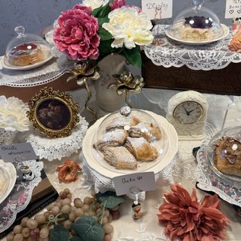 Cafe Cinnamour - Coffee & Tea Near Me - Davie, Florida