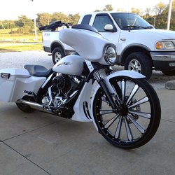 Thompson Choppers - Big wheel bagger frame raking services
