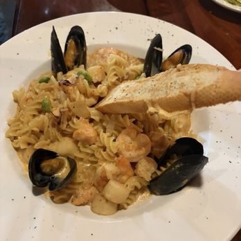 Middle Grounds Grill - Seafood fusilli - Seafood Near Me - Treasure Island, Florida