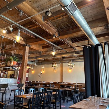 Bambolina Restaurant - Restaurant - Pizza Near Me - Salem, Massachusetts