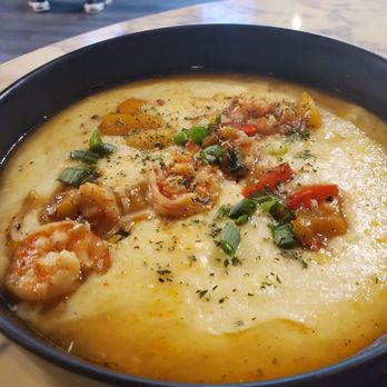 B Sweet Bistro - Shrimp and grits - Food Court Near Me - New Orleans, Louisiana