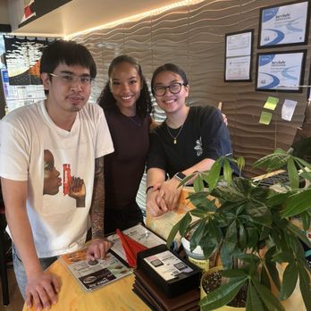 Bangkok Boy - Owners and waitress who provide excellent service. - Thai Near Me - Richmond, Virginia Bangkok Boy - Owners and waitress who provide excellent service. - Thai Near Me - Richmond, Virginia