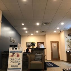 Hand & Stone Massage and Facial Spa - Lobby