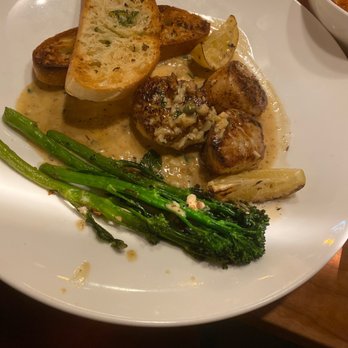 Acova - Seared scallops - New American Near Me - Denver, Colorado Acova - Seared scallops - New American Near Me - Denver, Colorado