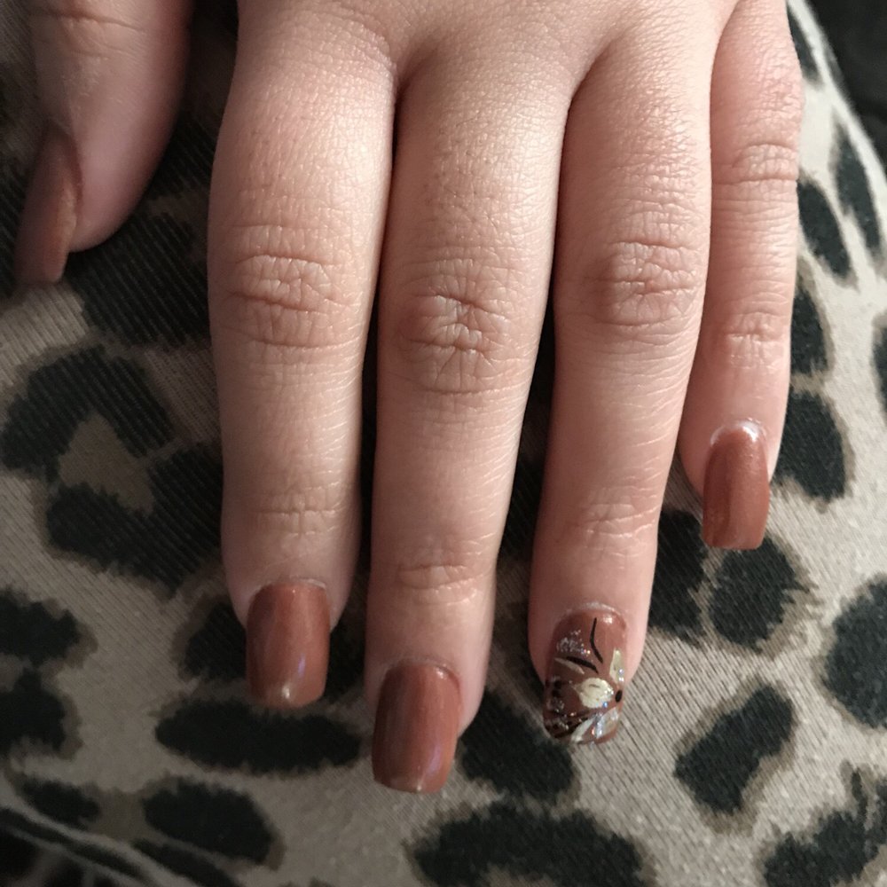 D & M Nails - Nail Salons Near Me - Allentown, Pennsylvania