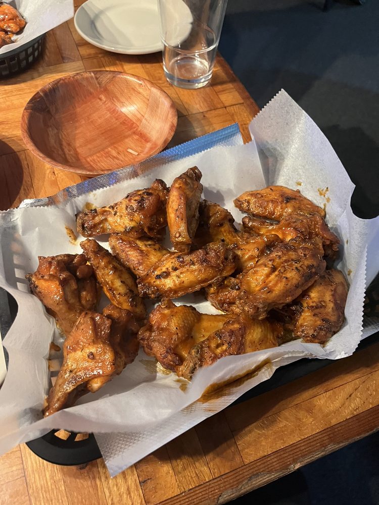 Kahuna's Bar And Grill
