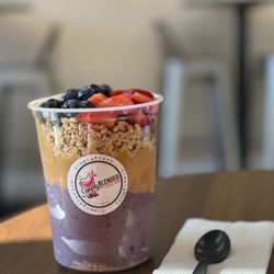 Simply Blended Juice Bar - Peanut butter berri