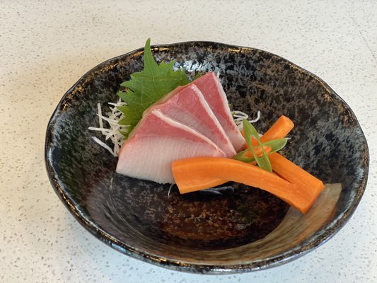 Orenji Sushi & Noodles by null