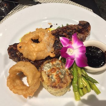 Jupiter Beach Resort & Spa - Steak dinner at Sinclair's. - Hotels Near Me - Jupiter, Florida Jupiter Beach Resort & Spa - Steak dinner at Sinclair's. - Hotels Near Me - Jupiter, Florida