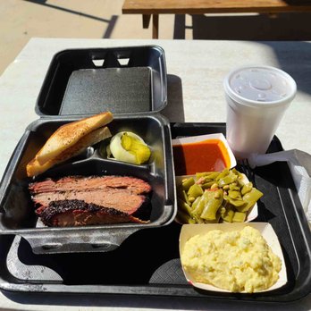 DUNCAN BBQ - Brisket meal with green beans and potato salad - Barbeque Near Me - Lone Oak, Texas DUNCAN BBQ - Brisket meal with green beans and potato salad - Barbeque Near Me - Lone Oak, Texas