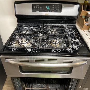 Maid To Dream - Stove Cleaning Before - Home Cleaning Near Me Maid To Dream - Stove Cleaning Before - Home Cleaning Near Me