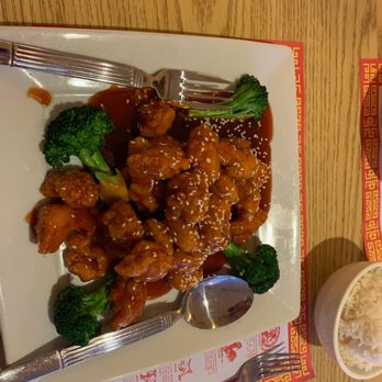 Ming Garden - Sesame Chicken (Spicy) w/one cup of white rice. - Chinese Near Me - Everett, Washington