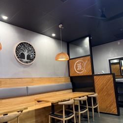 Ten Seconds Yunnan Rice Noodle - Inside