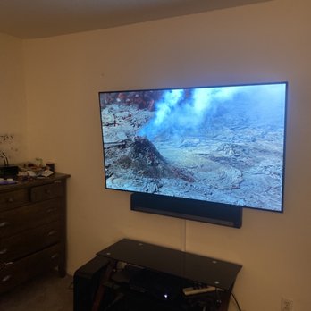 Expert TV Mounting and Installation - Bedroom Mount - TV Mounting Near Me - Santa Monica, California
