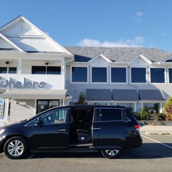 Bay Shore Taxi Service - Closest taxi service to the Bay Shore Ferries to Fire Island