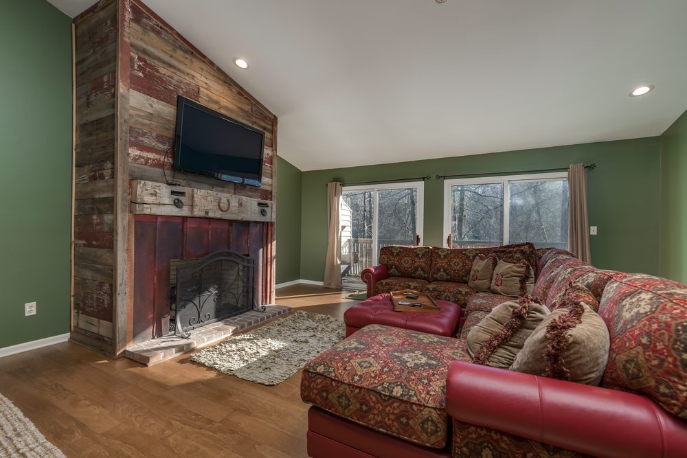 NEW VIEW REALTY 12 Photos 285 N Trade St, Tryon, North Carolina Real Estate Services