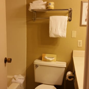 Inn at Seaside - Teeny bathroom. no room to maneuver in there to wipe your ass..... - Hotels Near Me - Seaside, Oregon Inn at Seaside - Teeny bathroom. no room to maneuver in there to wipe your ass..... - Hotels Near Me - Seaside, Oregon