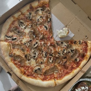 Bella Roma - Decent pizza. Sausage and mushroom - Pizza Near Me - Port St. Lucie, Florida