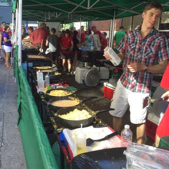 Des Moines Farmers Market - Breakfast - Farmers Market Near Me - Des Moines, Iowa Des Moines Farmers Market - Breakfast - Farmers Market Near Me - Des Moines, Iowa