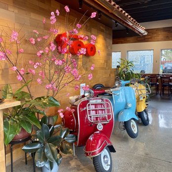 Teo Bun Bo Hue - Decor upon entering - Vietnamese Near Me - Portland, Oregon Teo Bun Bo Hue - Decor upon entering - Vietnamese Near Me - Portland, Oregon