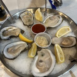 Storming Crab-Madison - Oysters