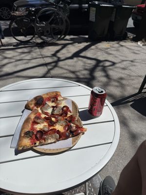 La Flor Pizza by null
