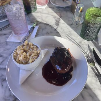 Sugar and Rye - Filet Mignon and Brisket Mac & Cheese - Breakfast & Brunch Near Me - Galveston, Texas
