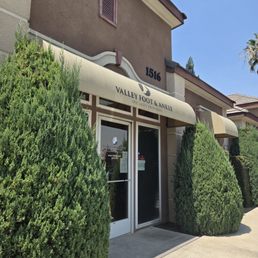 Exterior outside entrance of Valley Foot & Ankle Specialty Providers - Clovis, California Exterior outside entrance of Valley Foot & Ankle Specialty Providers - Clovis, California