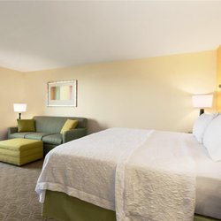 Hampton Inn & Suites Corpus Christi - Guest room