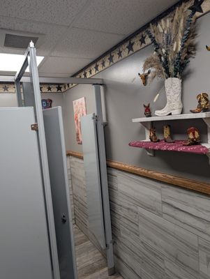 Chapz Roadhouse by null