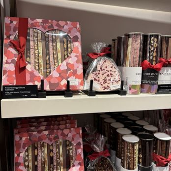 Läderach chocolatier suisse - Chocolatiers & Shops Near Me - Glendale, California