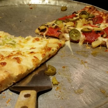 Pizza Show - Whats left of this wonderful pizza! - Pizza Near Me - Hawthorne, California Pizza Show - Whats left of this wonderful pizza! - Pizza Near Me - Hawthorne, California