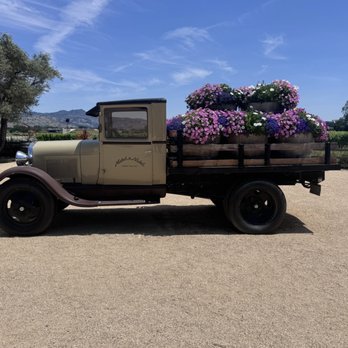 Nickel & Nickel - Wineries Near Me - Oakville, California