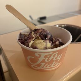 Blueberry Cheesecake mini scoop Blueberry Cheesecake mini scoop