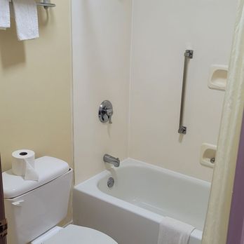 Econo Lodge Inn & Suites - Bathroom - Hotels Near Me - Forest, Mississippi