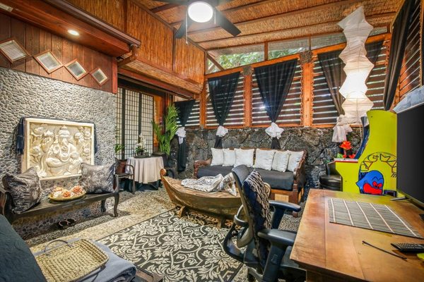 The Bali House & Cottage at Kehena Beach Hawaii by null