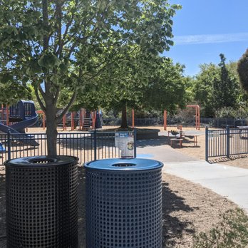 Eleanor Pardee Park - Playground - Parks Near Me - Palo Alto, California