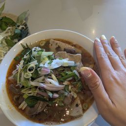 69 Bun Bo Hue