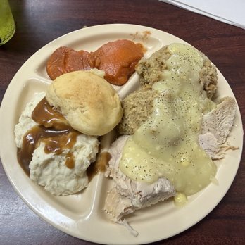 Stanton's Barbecue & Fish Camp - Turkey and Gravy , Dressing and Gravy , Mashed Potatoes and Gravy , Yams , Roll - Barbeque Near Me - Bennettsville, South Carolina Stanton's Barbecue & Fish Camp - Turkey and Gravy , Dressing and Gravy , Mashed Potatoes and Gravy , Yams , Roll - Barbeque Near Me - Bennettsville, South Carolina