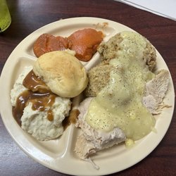 Stanton's Barbecue & Fish Camp - Turkey and Gravy , Dressing and Gravy , Mashed Potatoes and Gravy , Yams , Roll