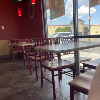 Popeyes Louisiana Kitchen - Inside - Chicken Wings Near Me - Reno, Nevada Popeyes Louisiana Kitchen - Inside - Chicken Wings Near Me - Reno, Nevada