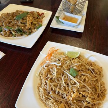 Little Thai Chef - Pad Thai and Drunken Noodle - Vietnamese Near Me - San Antonio, Texas Little Thai Chef - Pad Thai and Drunken Noodle - Vietnamese Near Me - San Antonio, Texas