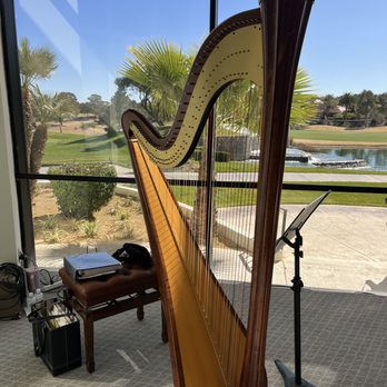 Amber Lynn Harpist - Performing Arts Near Me Amber Lynn Harpist - Performing Arts Near Me