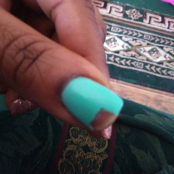 Lan's Nails - Jus got it done yesterday evening and by this afternoon it was brokeb - Nail Salons Near Me - Los Angeles, California